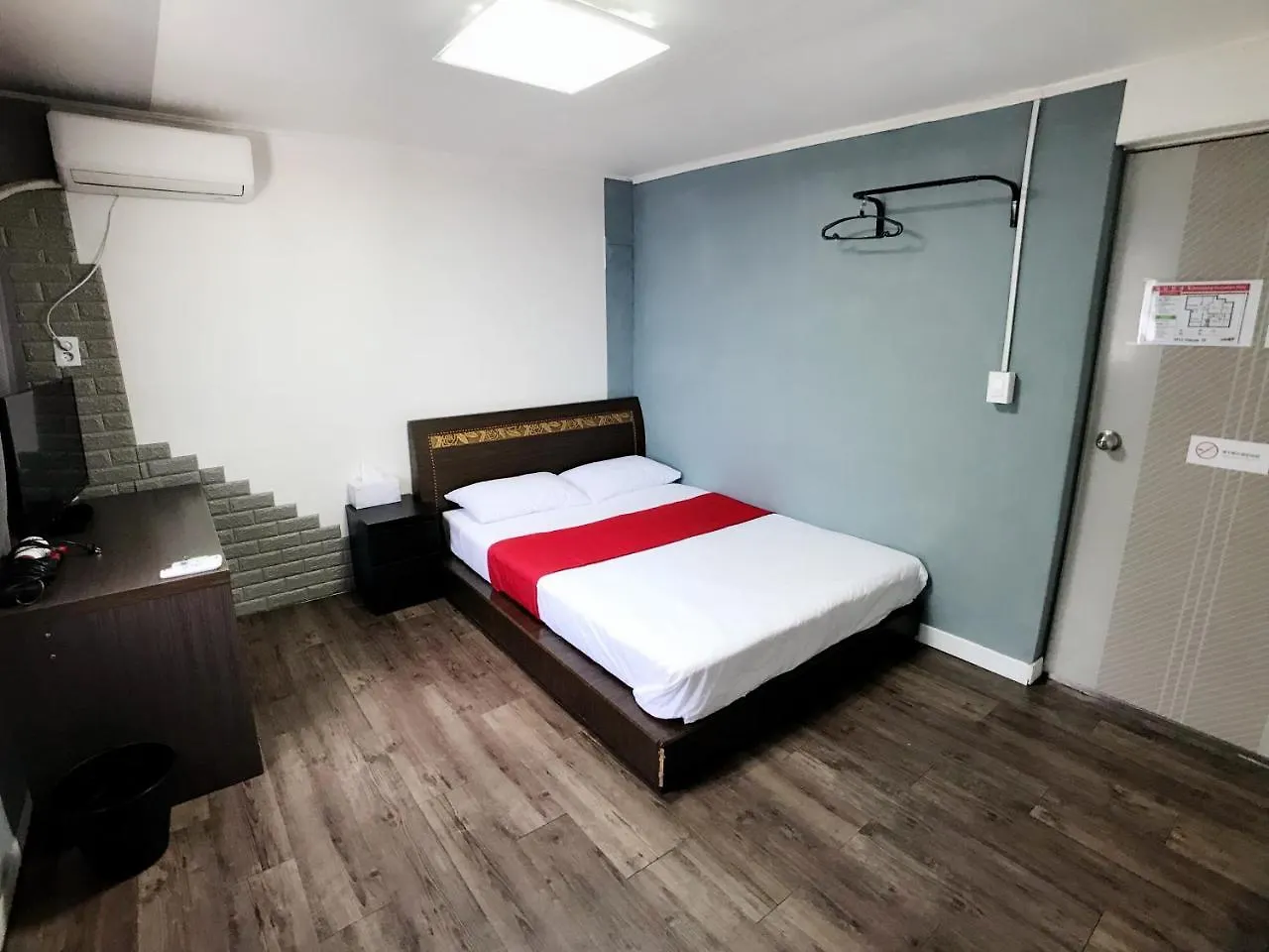 Гостевой дом 1012 House Namsan - Foreigner Only Сеул