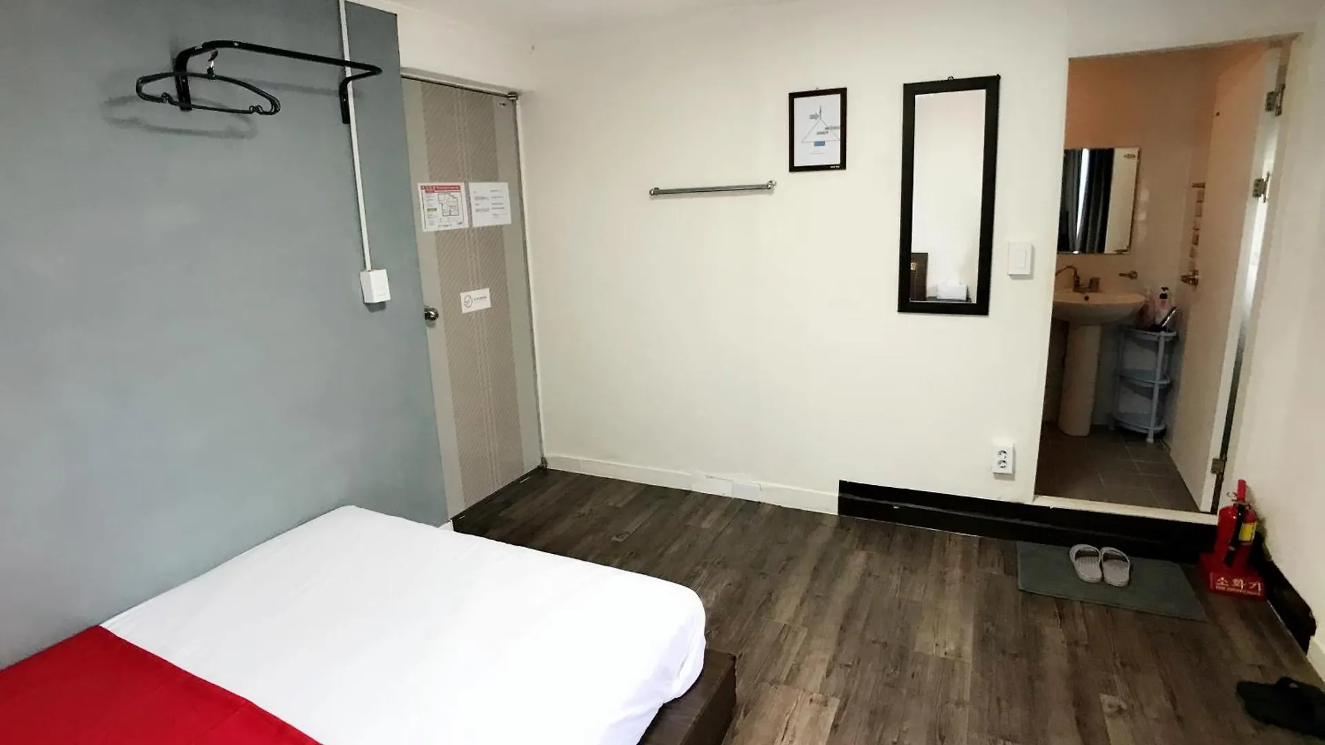 Guest house 1012 House Namsan - Foreigner Only Seoul