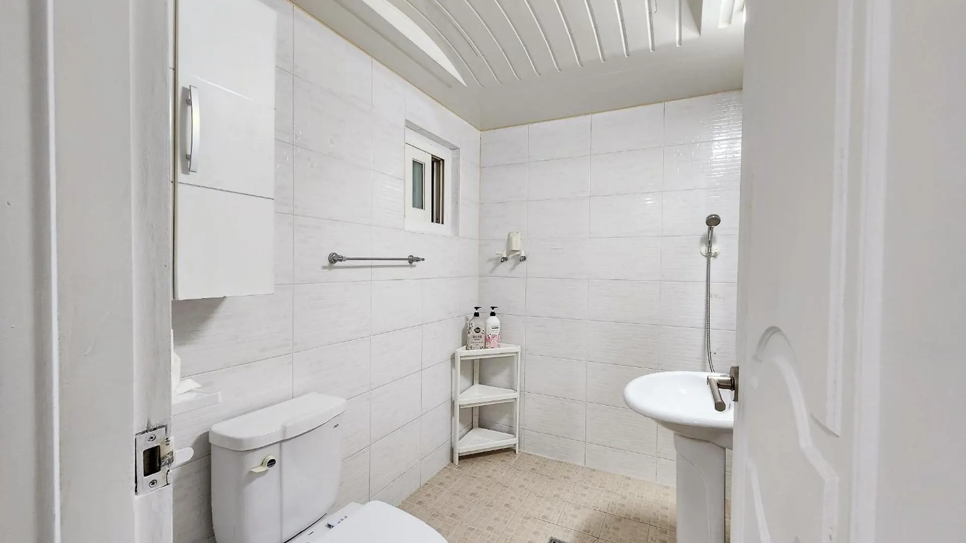 Guest house 1012 House Namsan - Foreigner Only Seoul